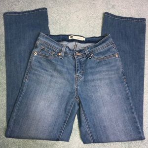 LEVI’S curvy bootcut light wash color blue jeans